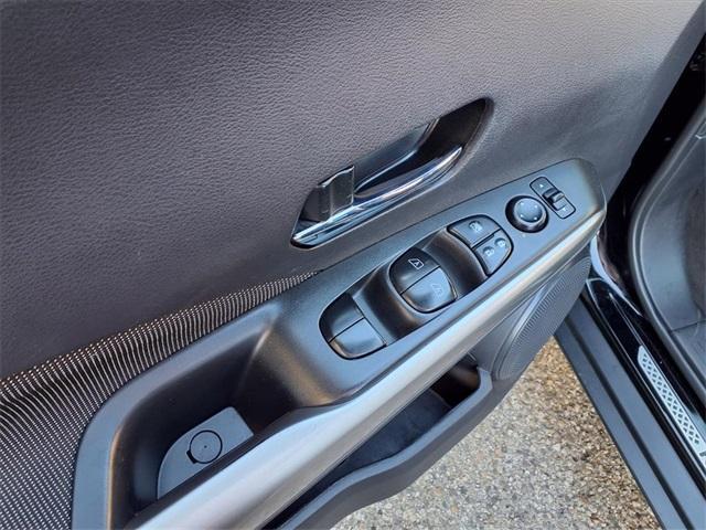 used 2020 Nissan Kicks car