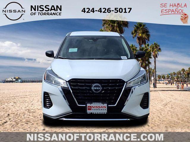 new 2025 Nissan Kicks Play car, priced at $23,559