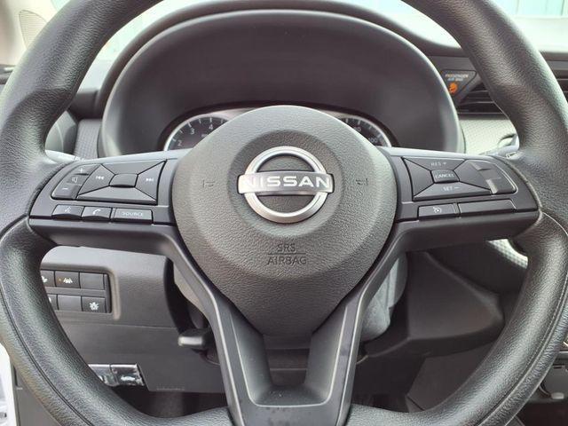 new 2025 Nissan Kicks Play car, priced at $23,559