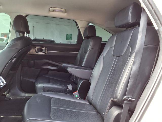used 2023 Kia Sorento Hybrid car, priced at $28,083