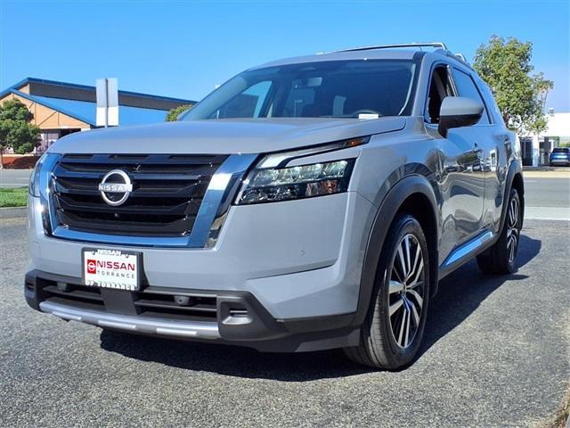 new 2025 Nissan Pathfinder car, priced at $45,155