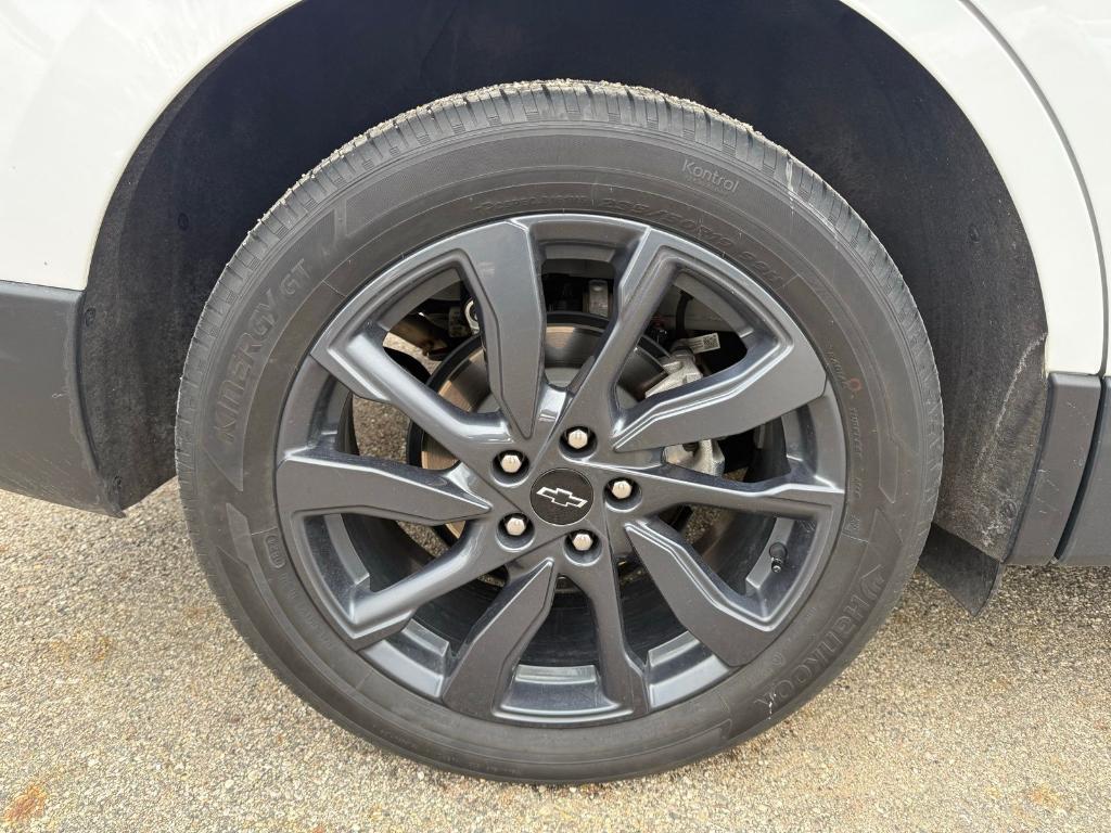 used 2024 Chevrolet Equinox car, priced at $28,000