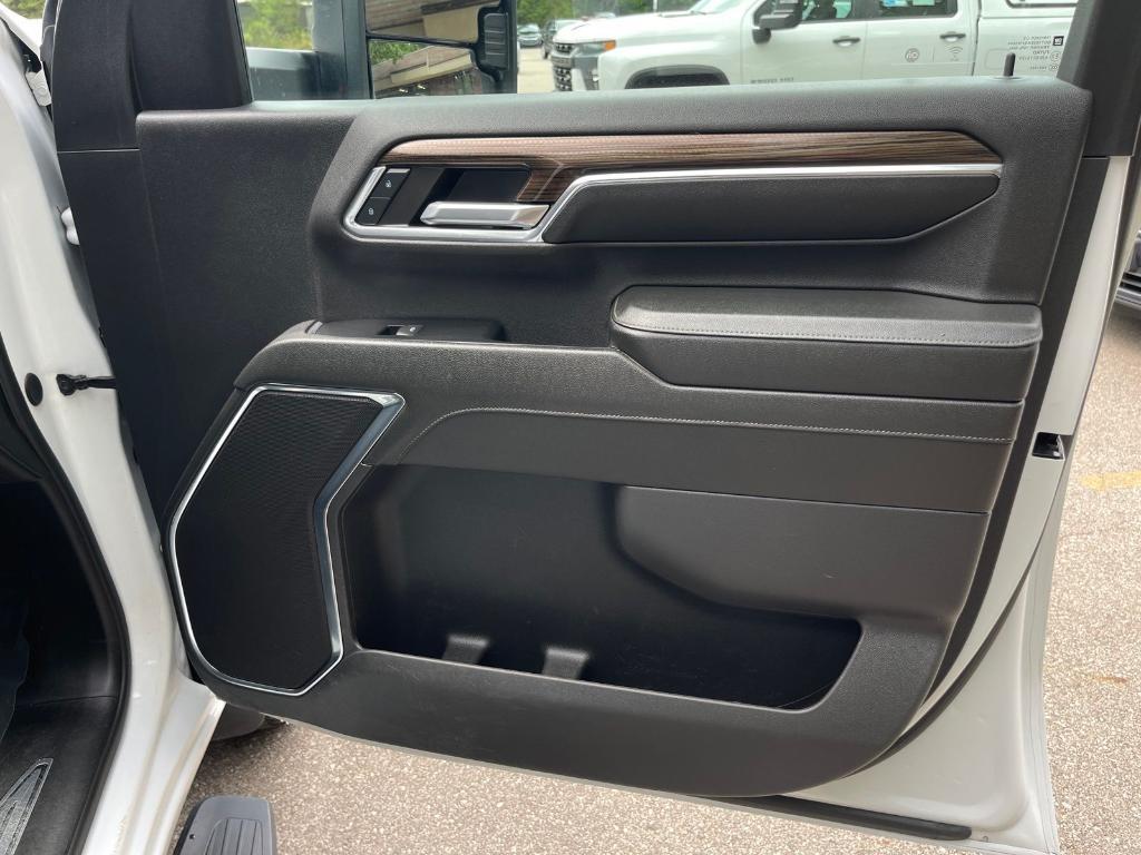 used 2024 Chevrolet Silverado 2500 car, priced at $54,500