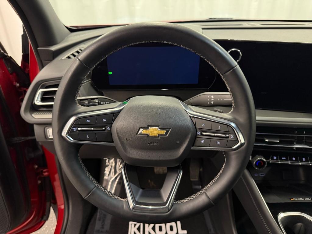 used 2025 Chevrolet Traverse car, priced at $36,000