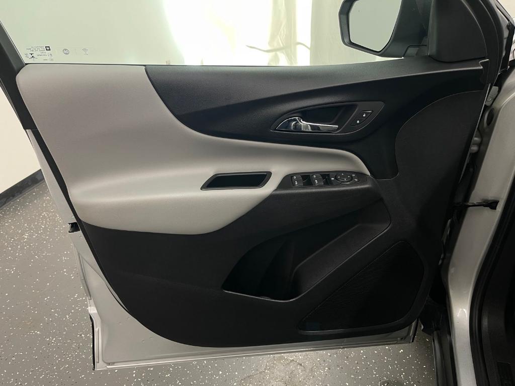 used 2022 Chevrolet Equinox car, priced at $17,500