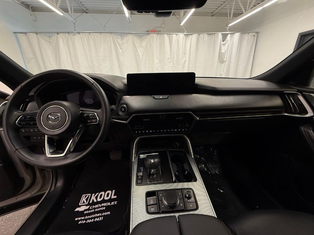 used 2025 Mazda CX-90 car, priced at $39,000