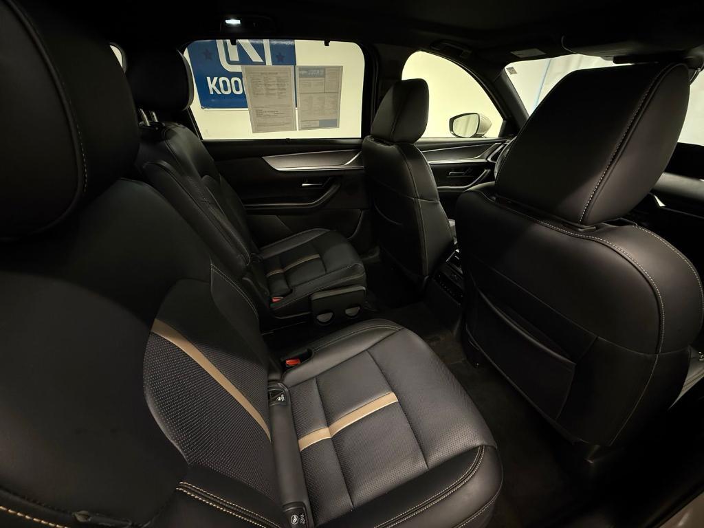 used 2025 Mazda CX-90 car, priced at $39,000
