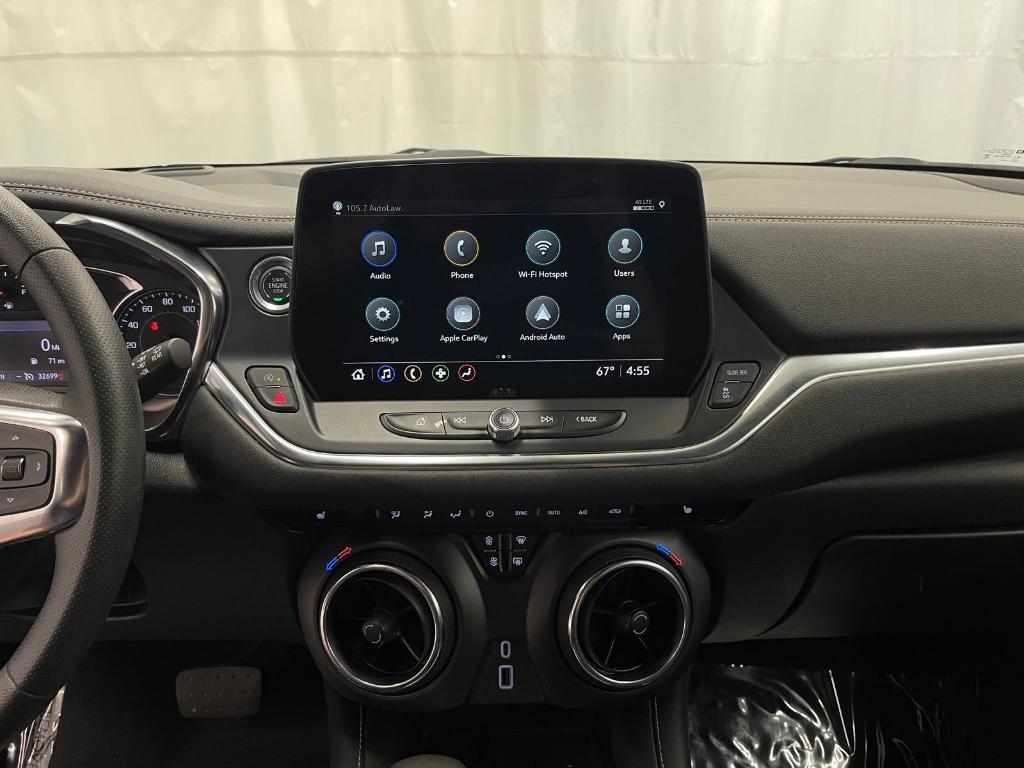 used 2025 Chevrolet Blazer car, priced at $32,000