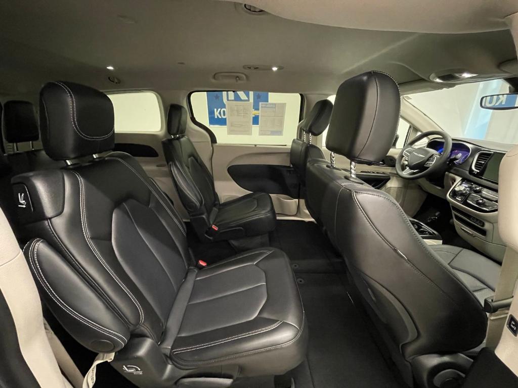 used 2024 Chrysler Pacifica car, priced at $28,500