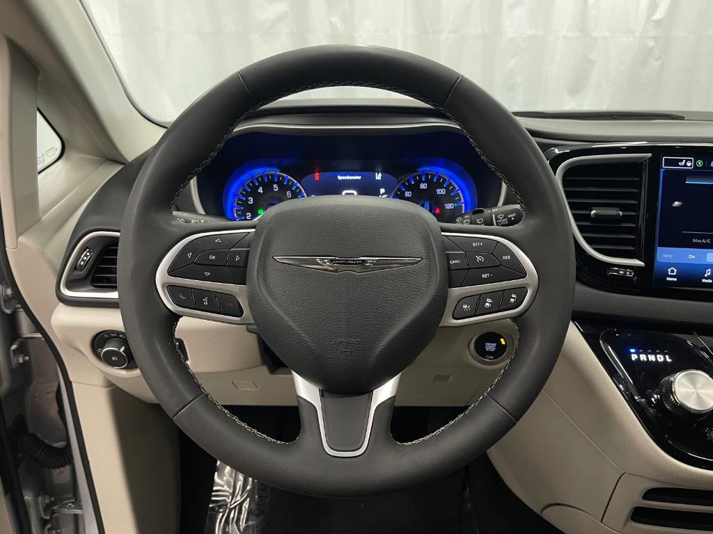 used 2024 Chrysler Pacifica car, priced at $28,500