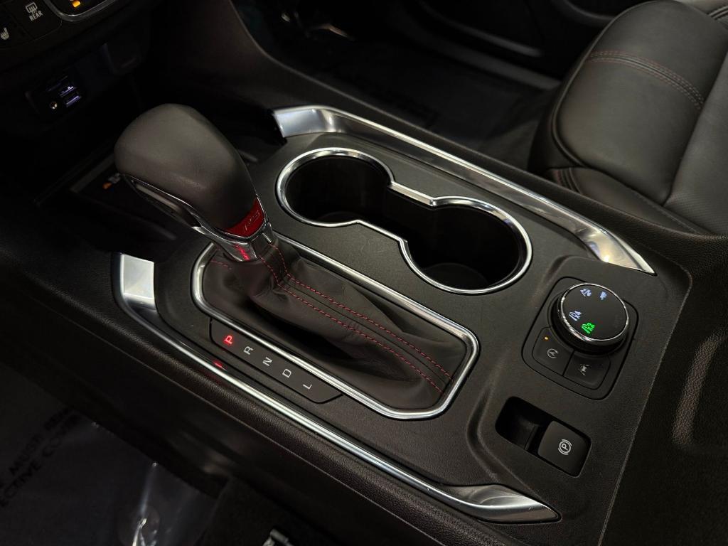 used 2023 Chevrolet Traverse car, priced at $36,000