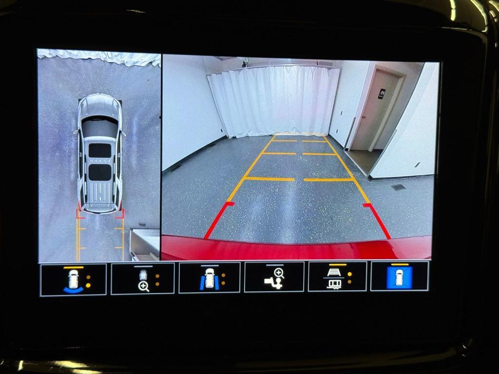 used 2023 Chevrolet Traverse car, priced at $36,000