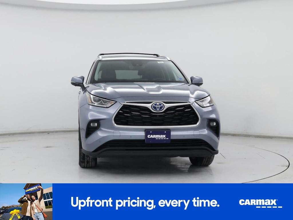 used 2023 Toyota Highlander Hybrid car, priced at $46,998