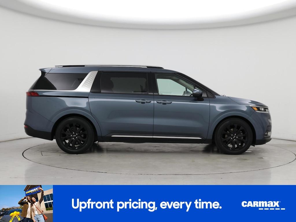 used 2024 Kia Carnival car, priced at $41,998