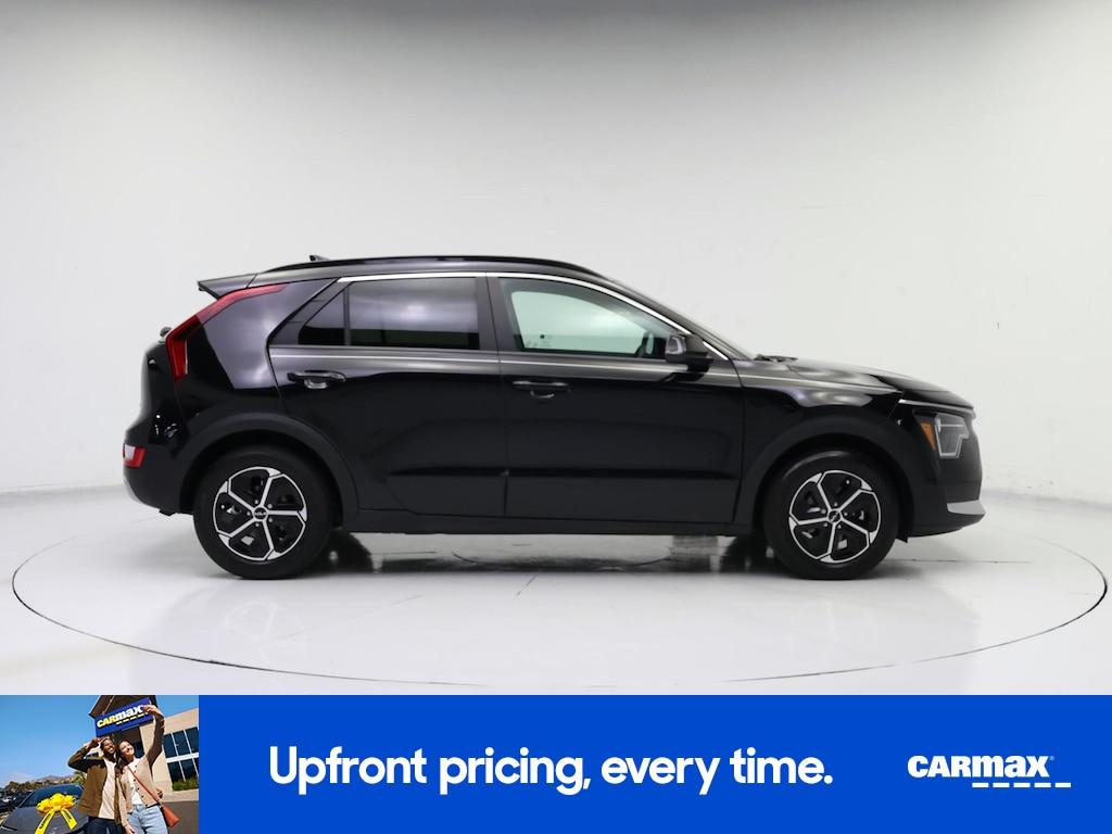 used 2025 Kia Niro car, priced at $27,998