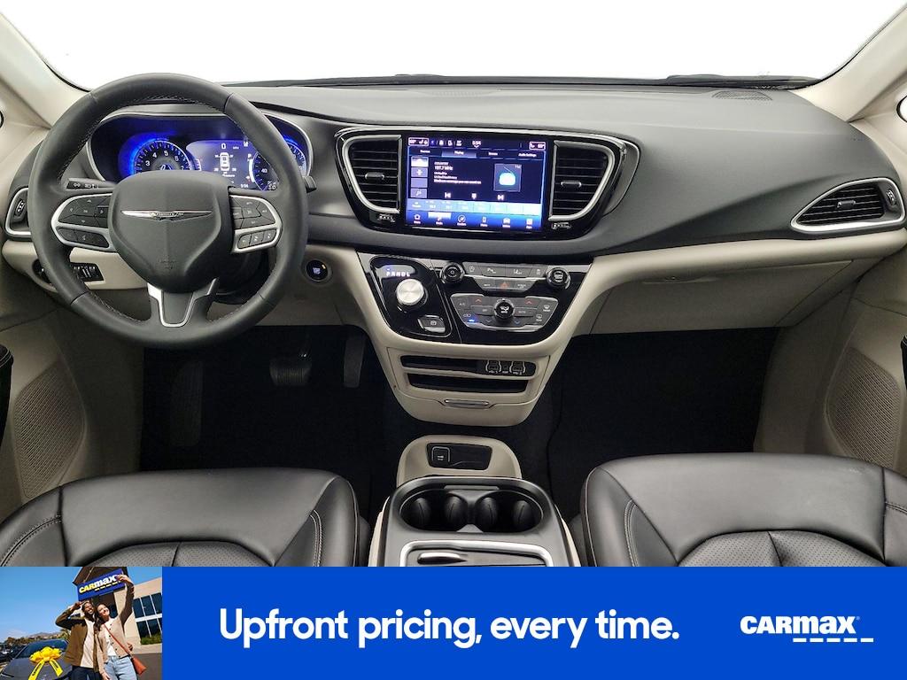 used 2023 Chrysler Pacifica car, priced at $25,998