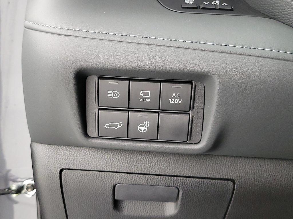 used 2023 Toyota Highlander Hybrid car, priced at $48,998