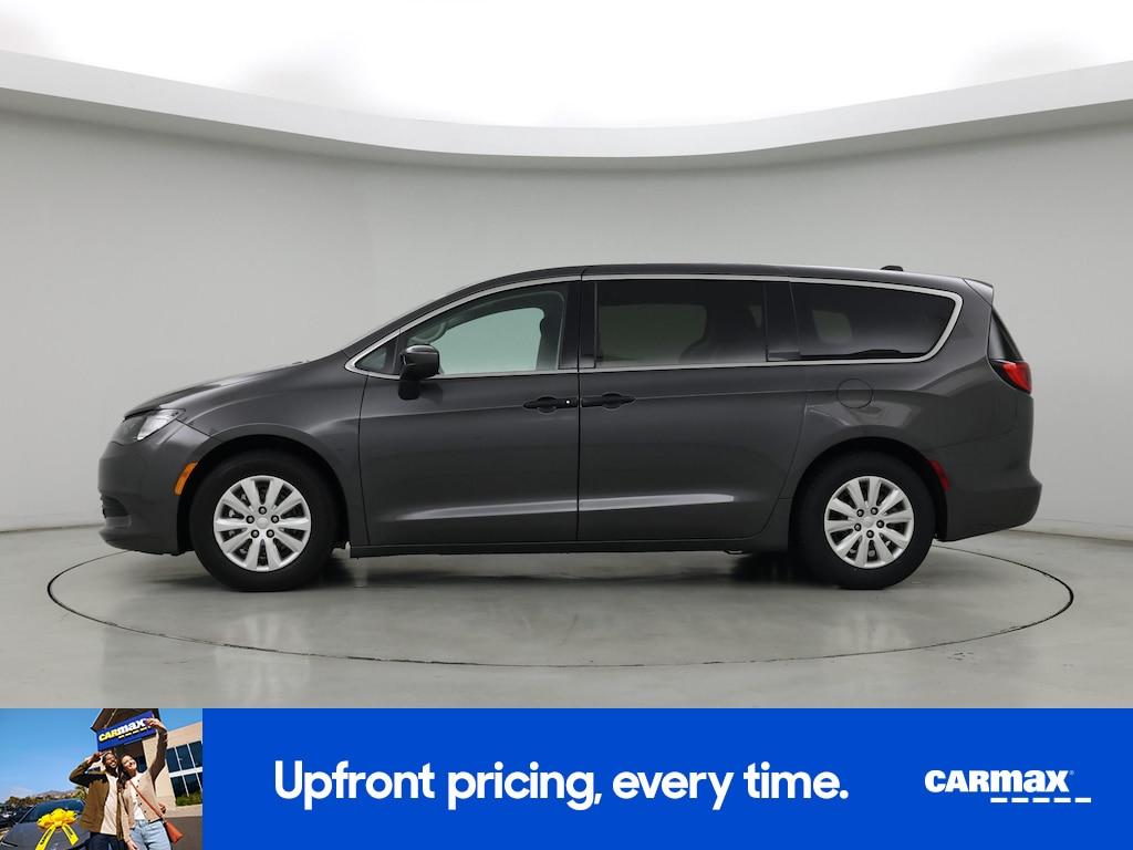 used 2019 Chrysler Pacifica car, priced at $24,998