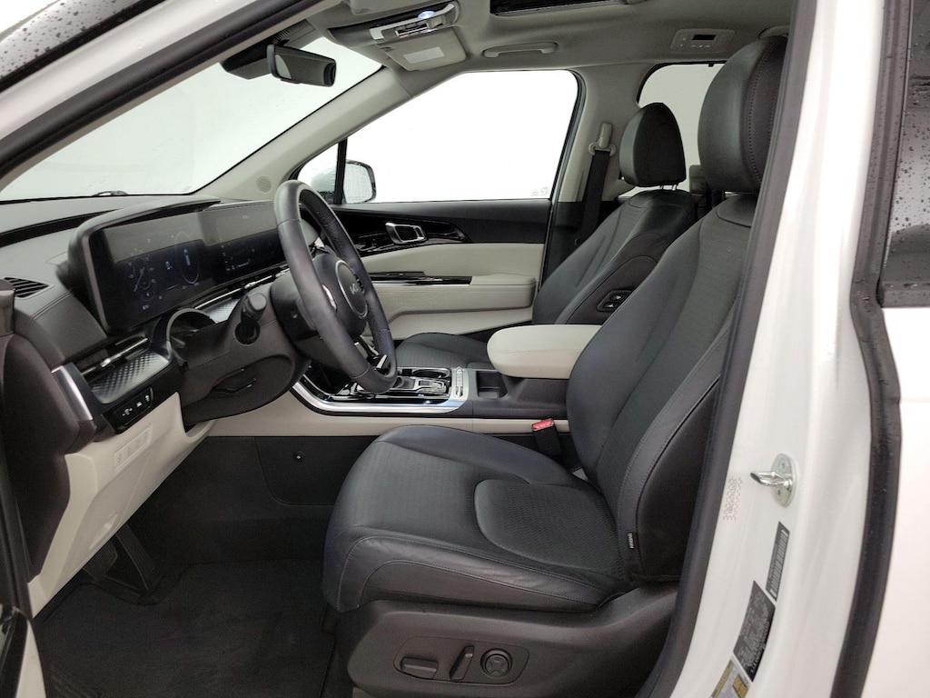 used 2024 Kia Carnival car, priced at $39,998