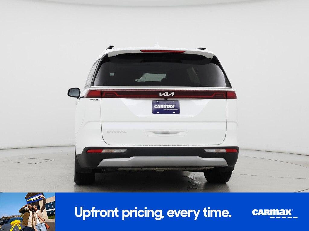 used 2024 Kia Carnival car, priced at $39,998
