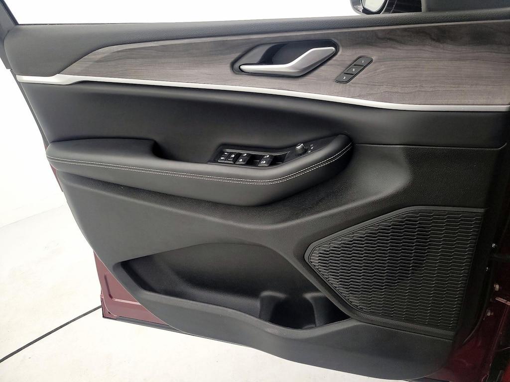 used 2023 Jeep Grand Cherokee car, priced at $29,998