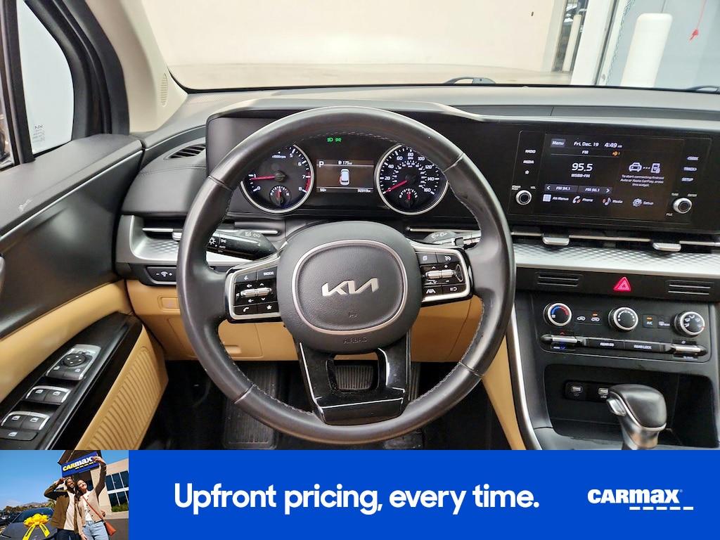 used 2024 Kia Carnival car, priced at $32,998