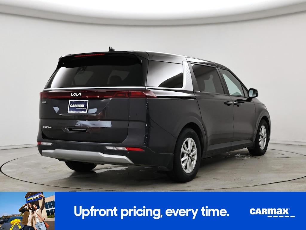 used 2024 Kia Carnival car, priced at $32,998