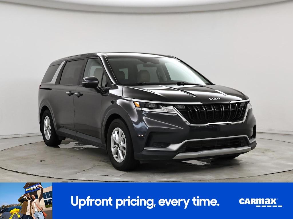 used 2024 Kia Carnival car, priced at $32,998