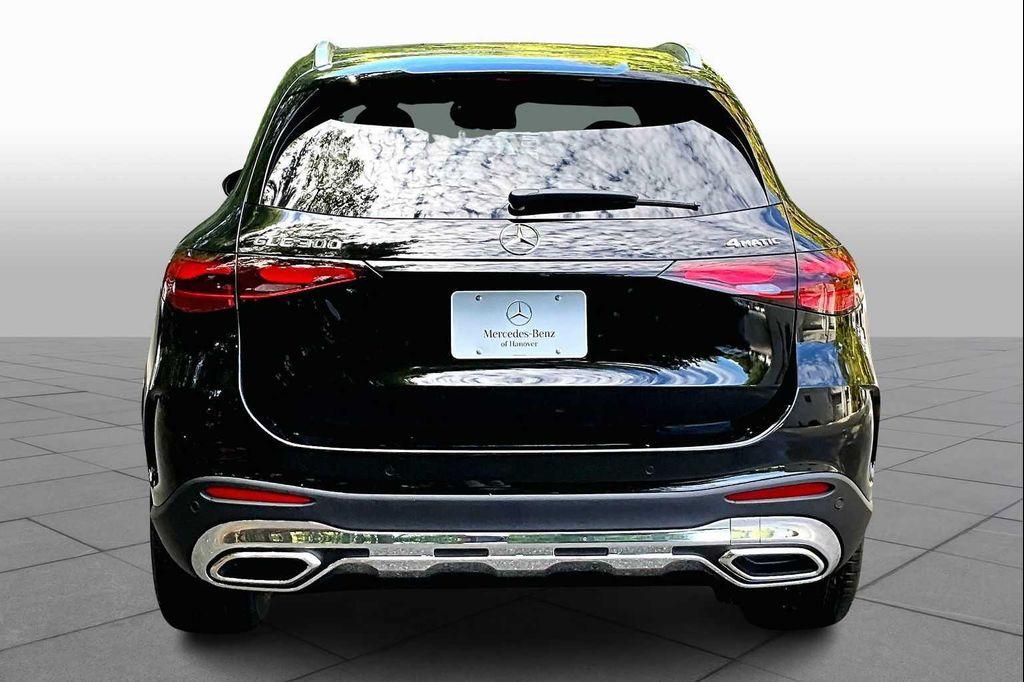 new 2026 Mercedes-Benz GLC 300 car, priced at $59,080