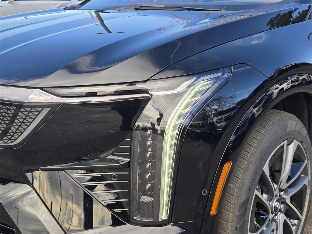 new 2026 Cadillac OPTIQ car