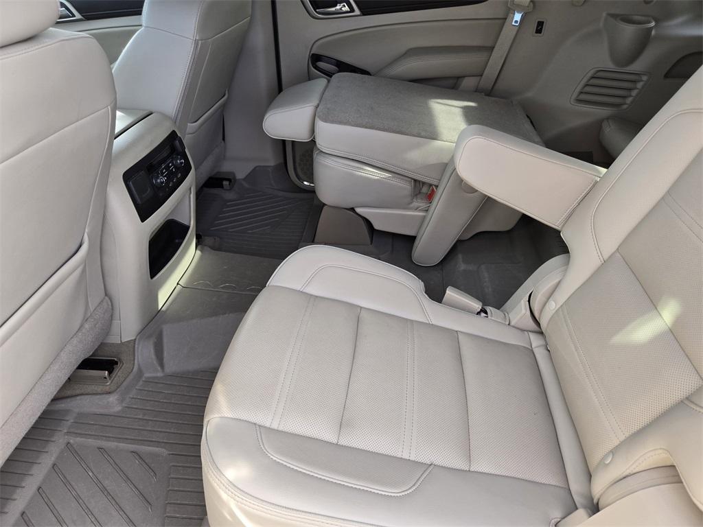 used 2019 GMC Yukon car, priced at $31,269