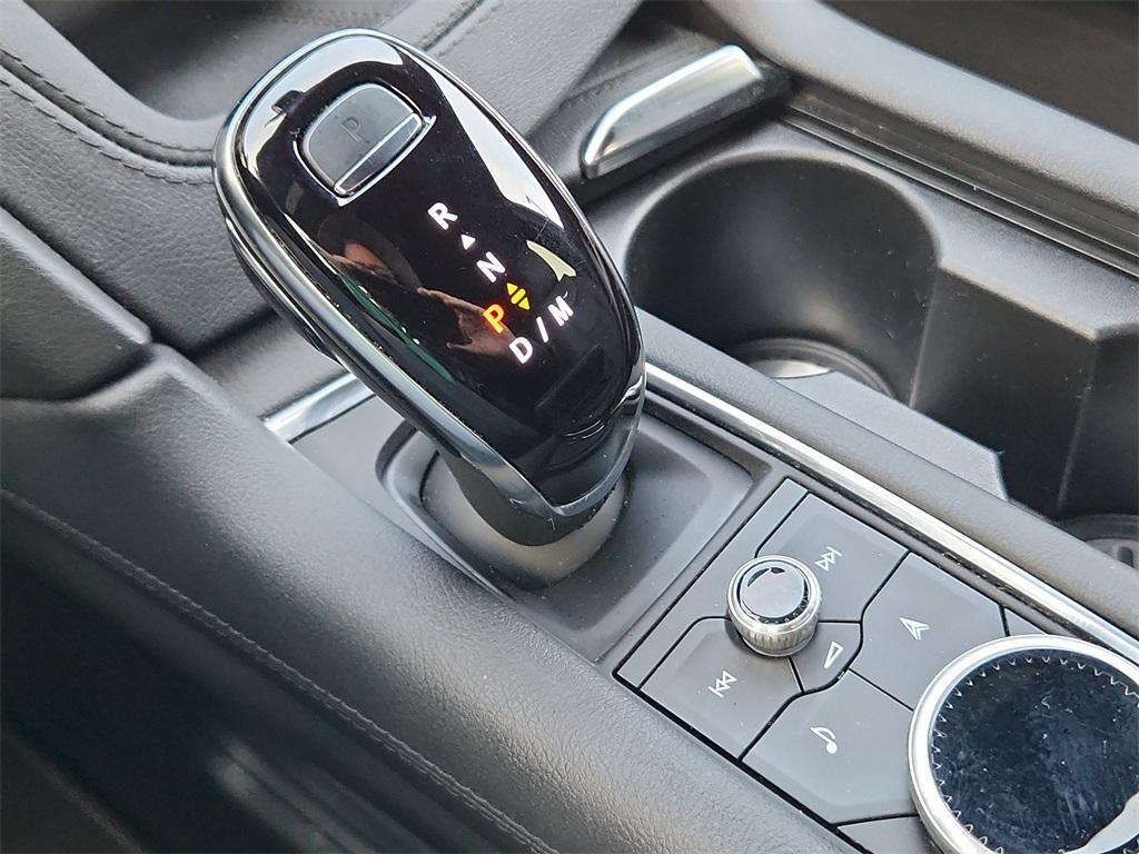 used 2025 Cadillac XT5 car, priced at $42,334