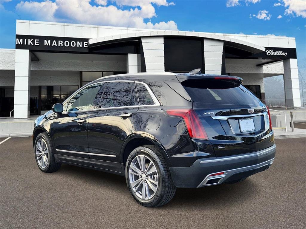 used 2025 Cadillac XT5 car, priced at $42,334