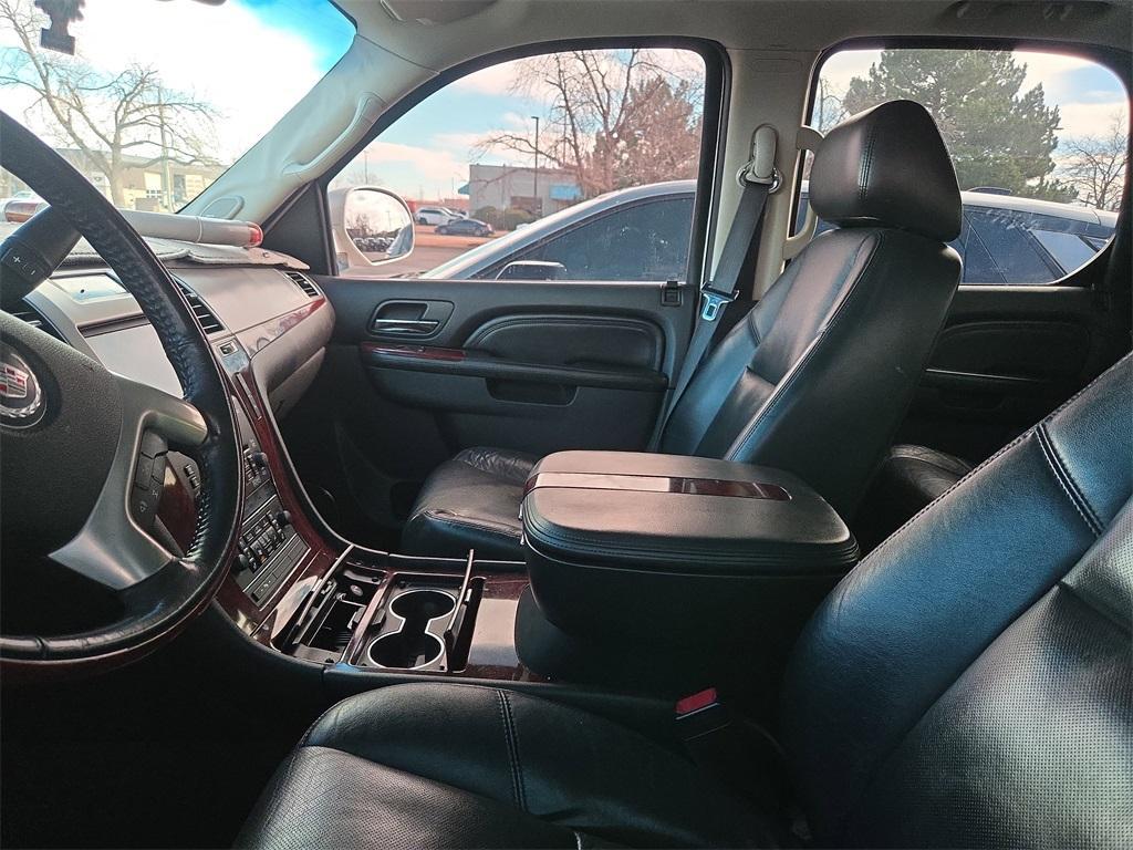 used 2010 Cadillac Escalade car, priced at $10,605