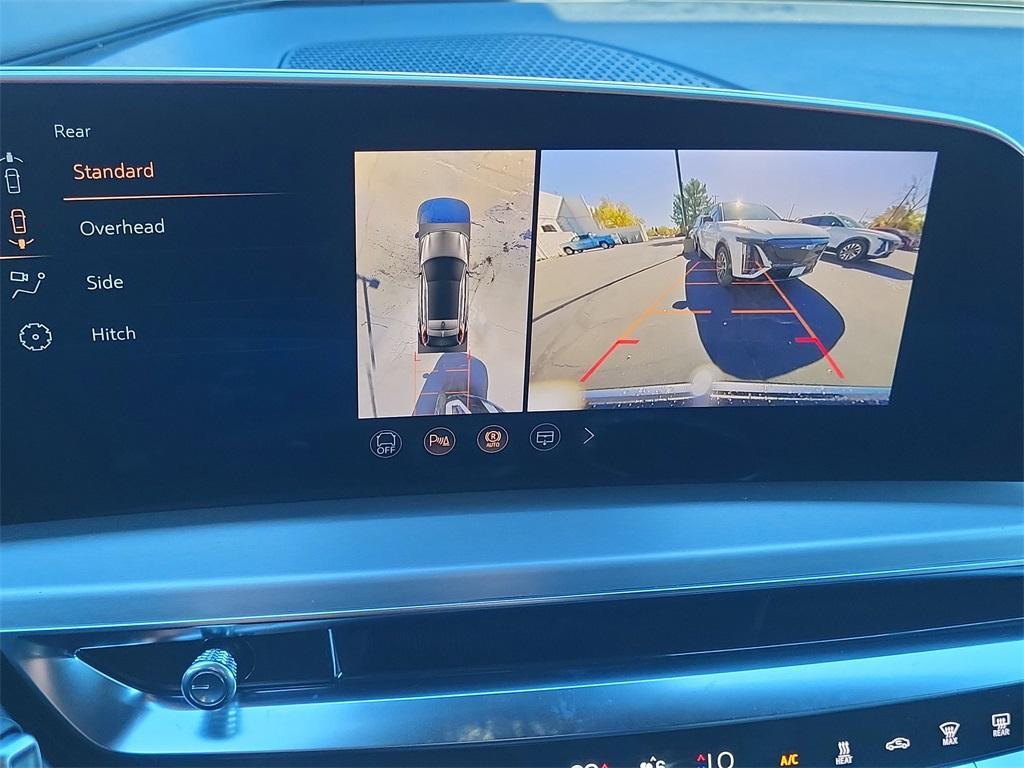 new 2026 Cadillac LYRIQ car