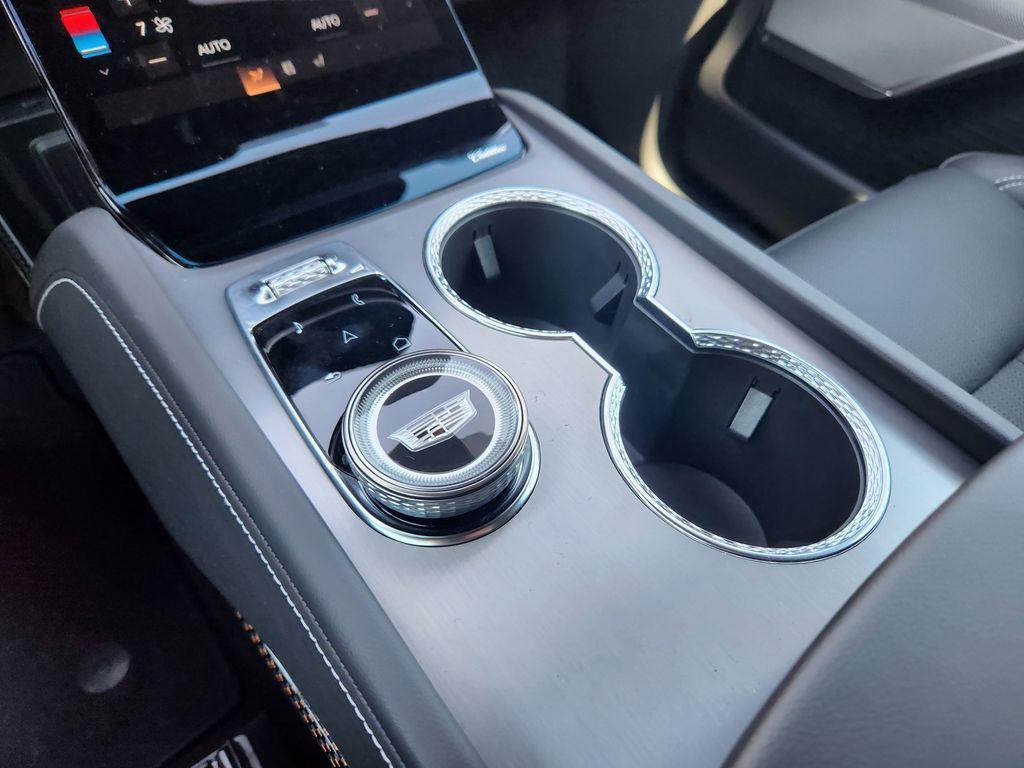 new 2026 Cadillac VISTIQ car