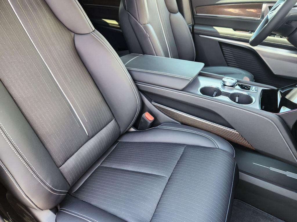 new 2026 Cadillac VISTIQ car