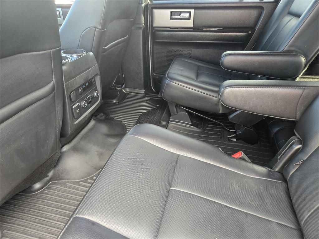 used 2015 Ford Expedition car, priced at $7,200