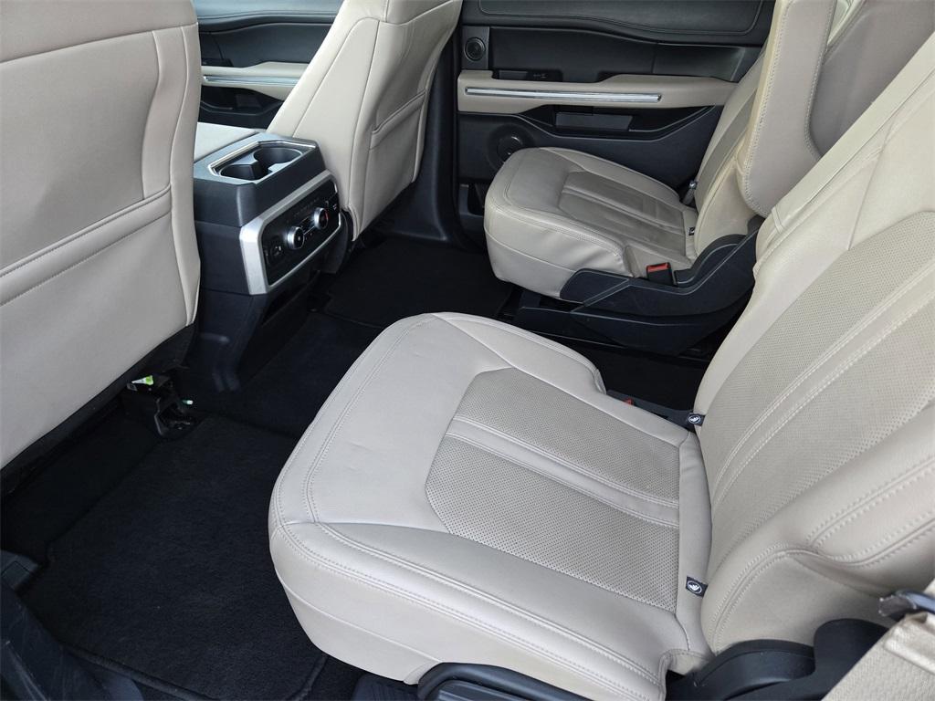 used 2023 Ford Expedition car, priced at $40,864