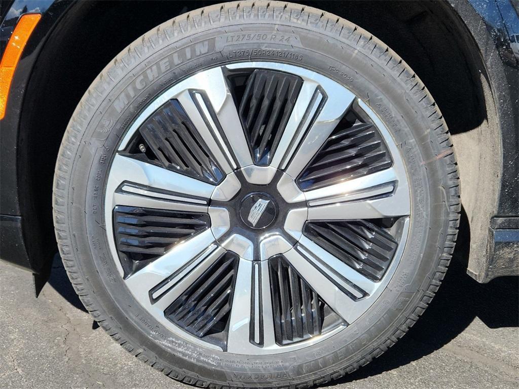 new 2025 Cadillac Escalade IQ car, priced at $140,997