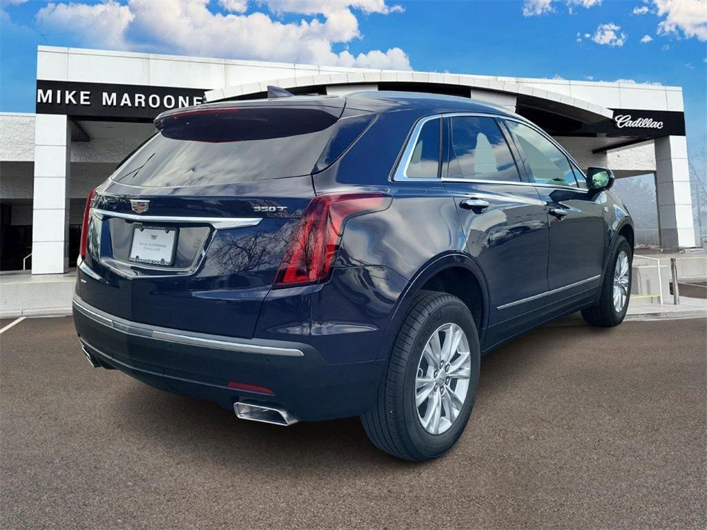 new 2025 Cadillac XT5 car, priced at $40,713