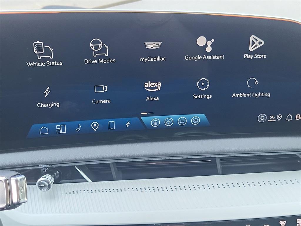 new 2025 Cadillac OPTIQ car, priced at $55,615