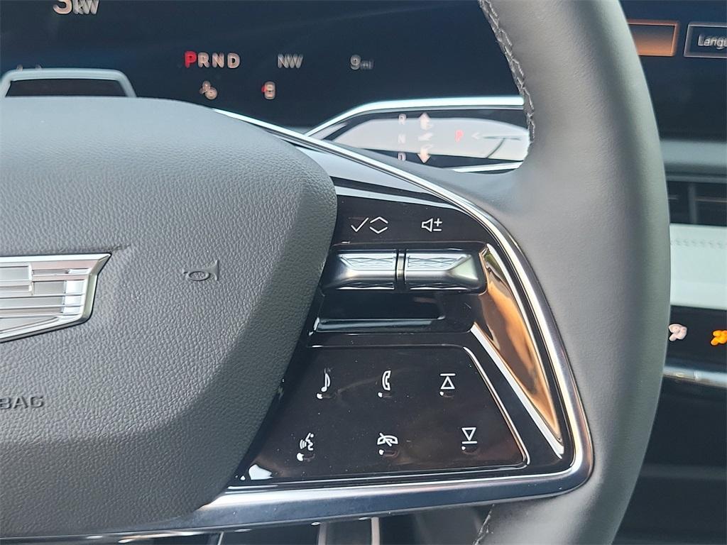 new 2025 Cadillac OPTIQ car, priced at $55,615