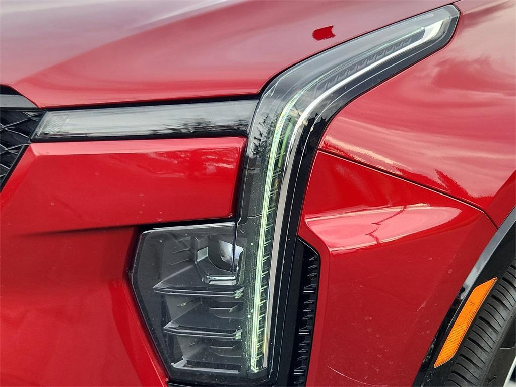 used 2024 Cadillac XT4 car, priced at $39,000