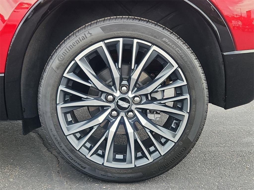 used 2024 Cadillac XT4 car, priced at $39,000