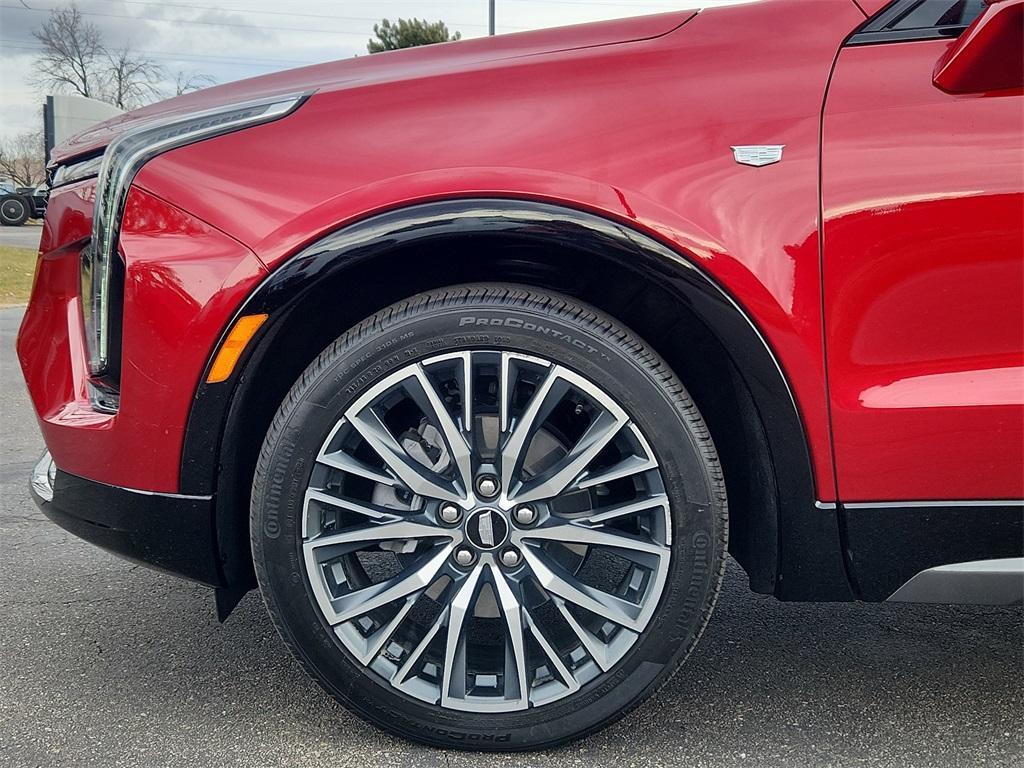 used 2024 Cadillac XT4 car, priced at $39,000