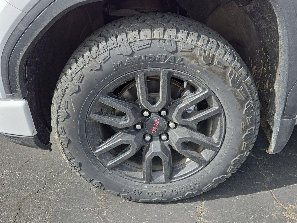 used 2023 GMC Sierra 1500 car, priced at $37,205