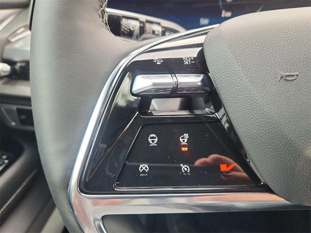 new 2026 Cadillac VISTIQ car