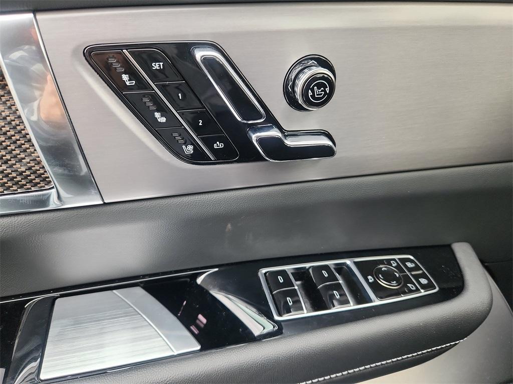 new 2026 Cadillac VISTIQ car