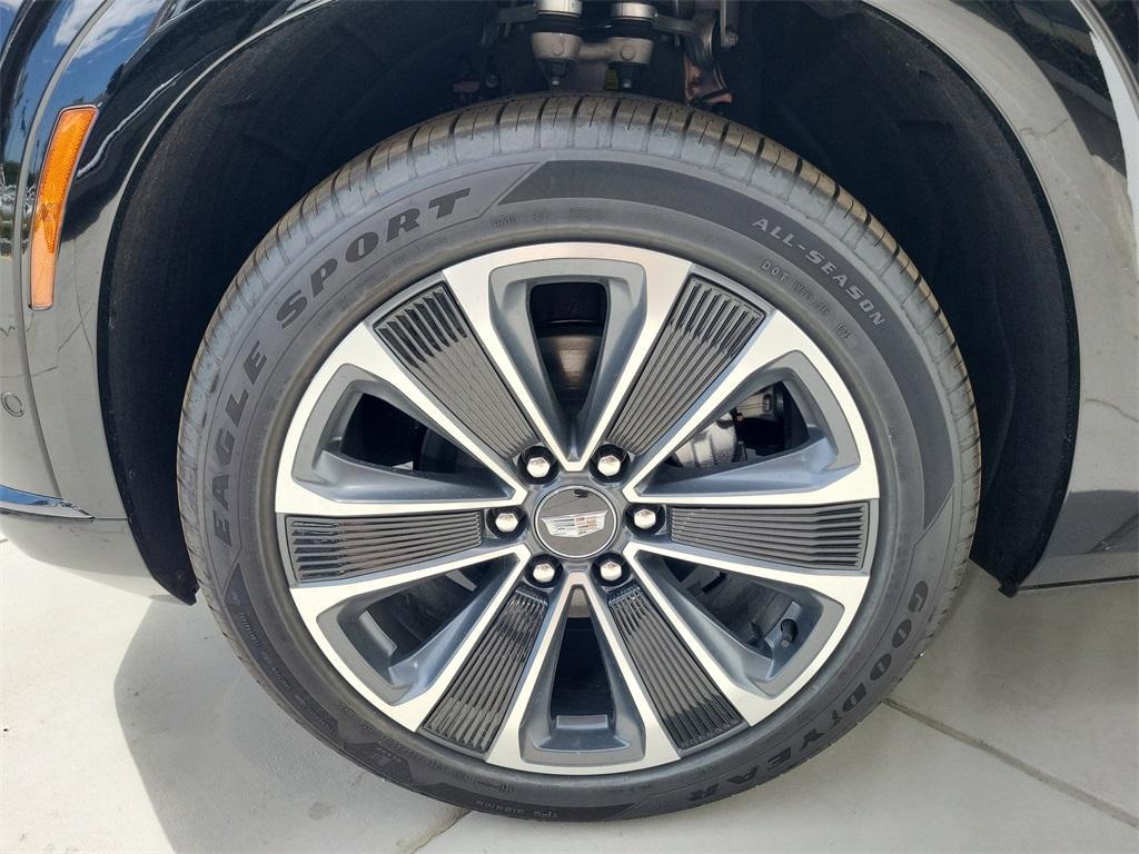 new 2026 Cadillac VISTIQ car, priced at $75,943